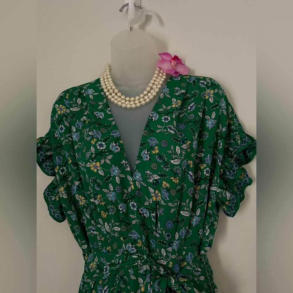 🌺🌺NWT Max Studio cute dress size L 🌸 please see description